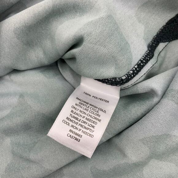 Zella Girls Printed Curved Hem T-Shirt Camo Black Size XL 14/16 NWT $35 MSRP - Picture 3 of 6